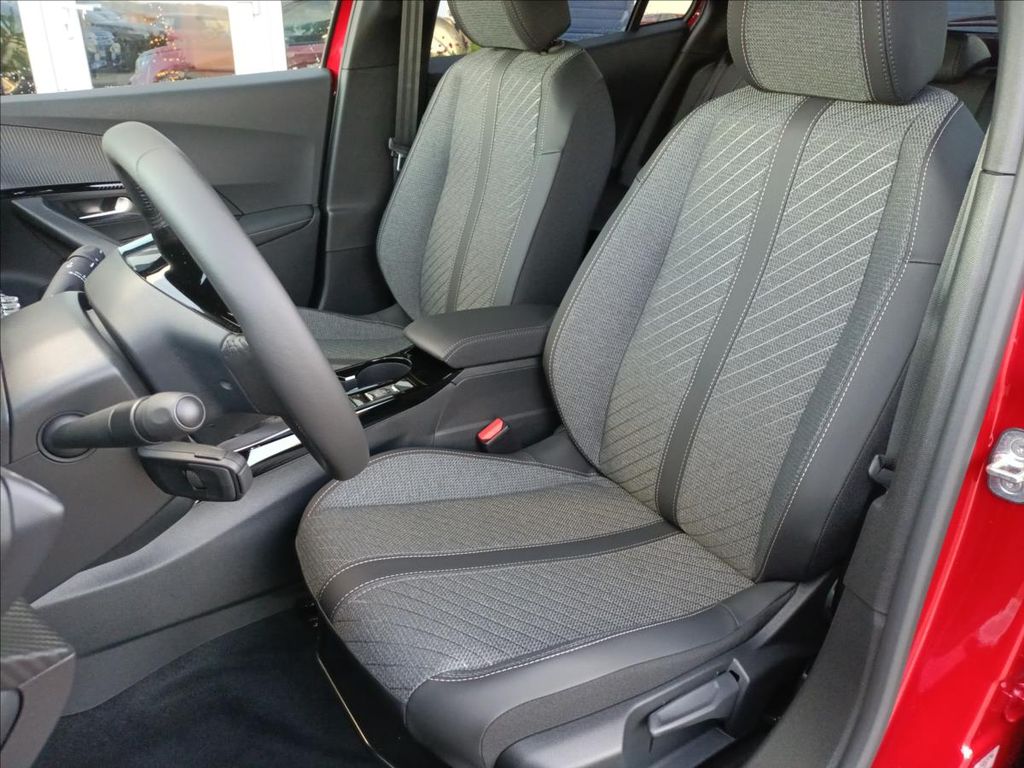 peugeot-2008-allure-1-2-puretech-100k-man6 - 7