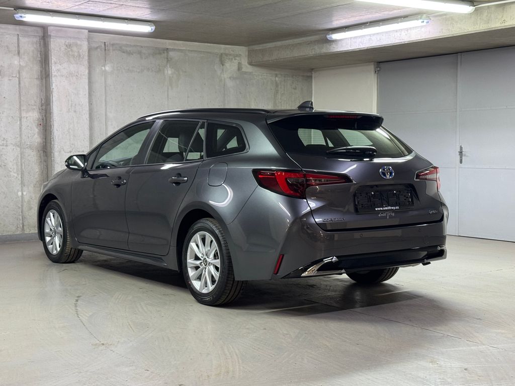 toyota-corolla-comfort-tech-1-8-hybrid-e-cvt - 6