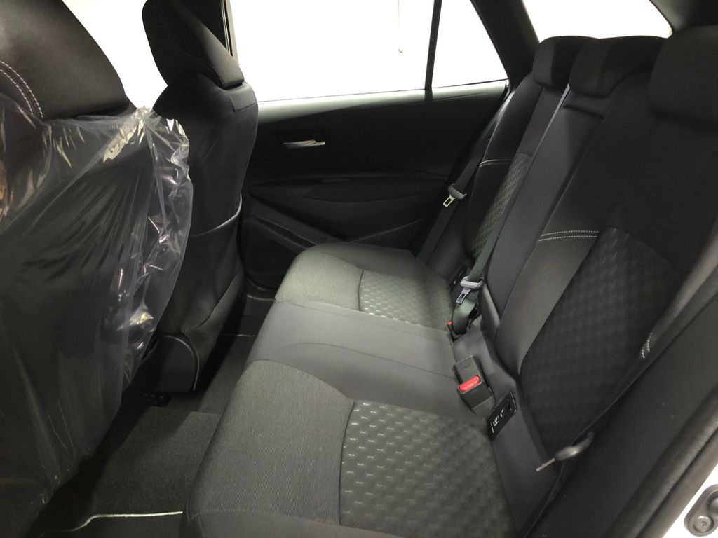 toyota-corolla-comfort-tech-1-8-hybrid-e-cvt - 9