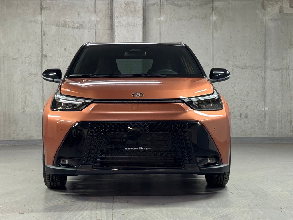 toyota-aygo-executive-1-5-hybrid-116k - 1