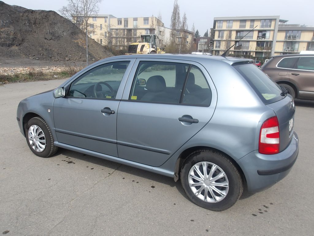 skoda-fabia-1-2i-stk-03-2028-2-maj - 3