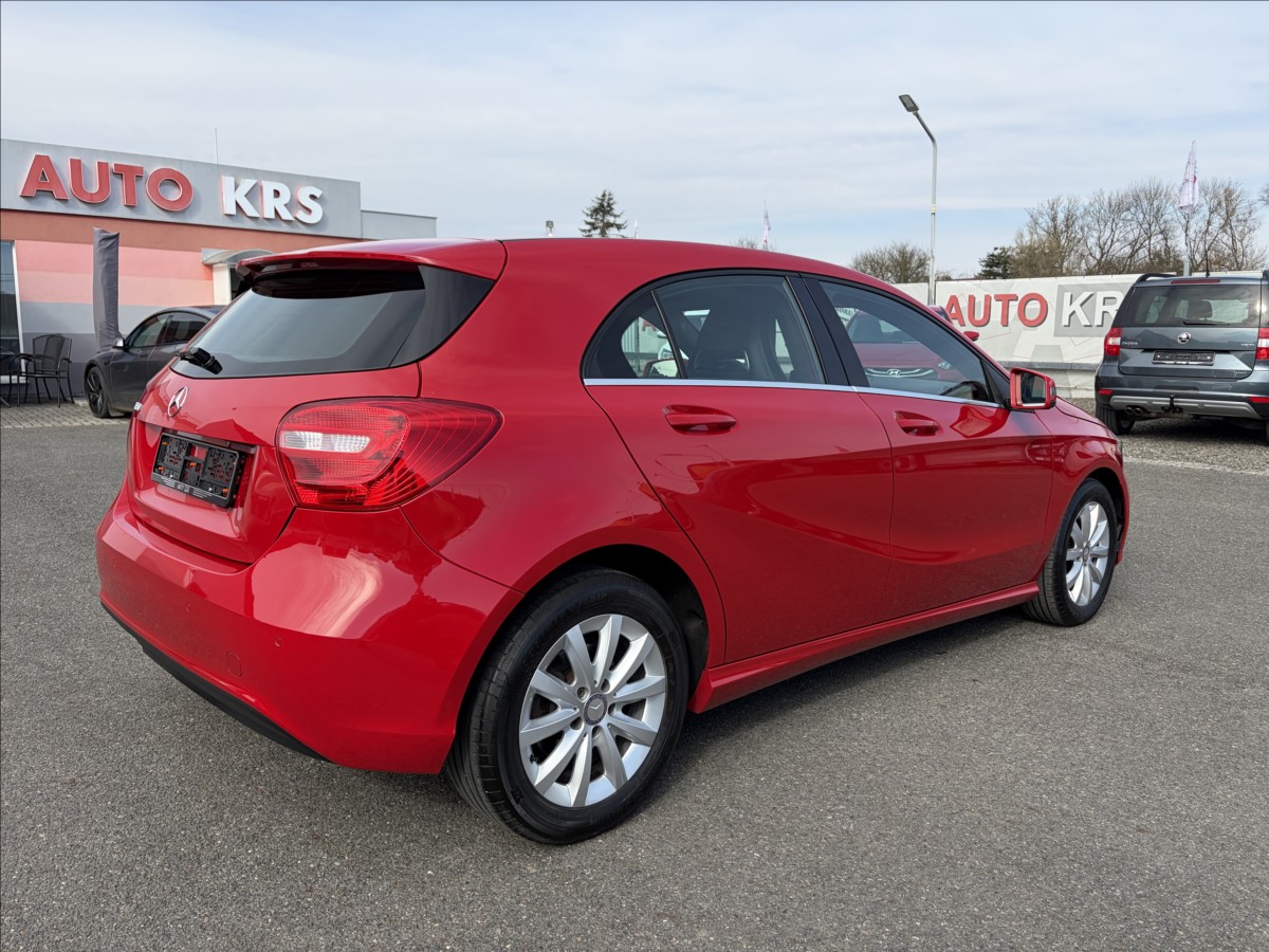 mercedes-benz-tridy-a-1-6-i-a180-90kw-blue-efficiency-style - 4