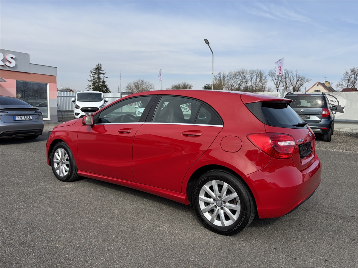 mercedes-benz-tridy-a-1-6-i-a180-90kw-blue-efficiency-style - 7