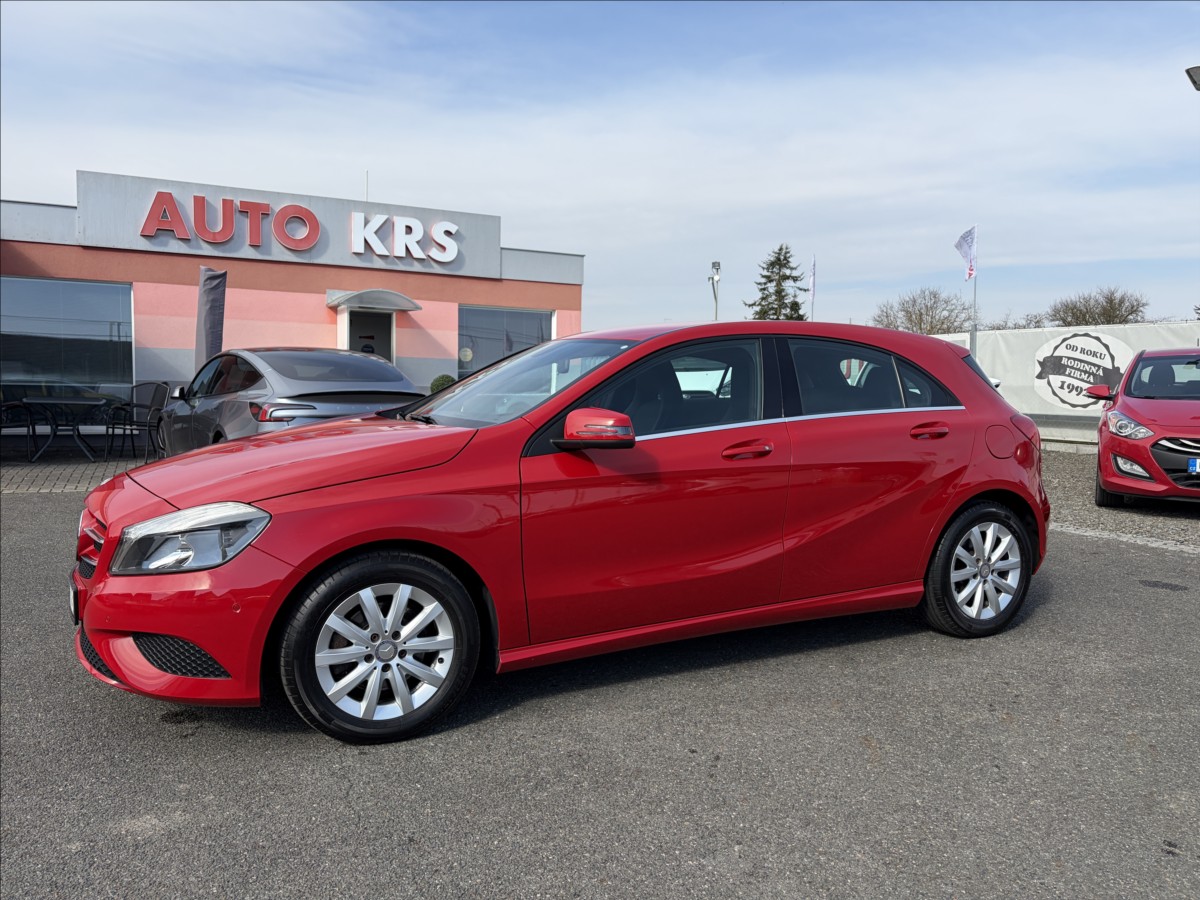 mercedes-benz-tridy-a-1-6-i-a180-90kw-blue-efficiency-style - 9