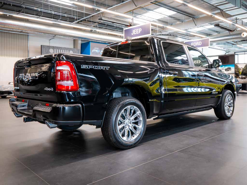 dodge-ram-5-7-laramie-v8-sport-pack-4wd - 5