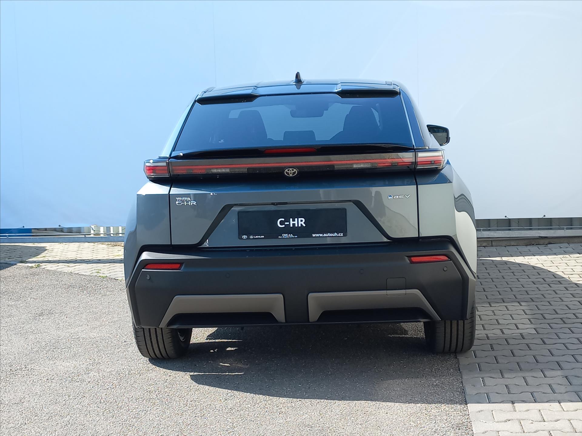 toyota-c-hr-2-0-bev-224k-at-style-dynamic - 4