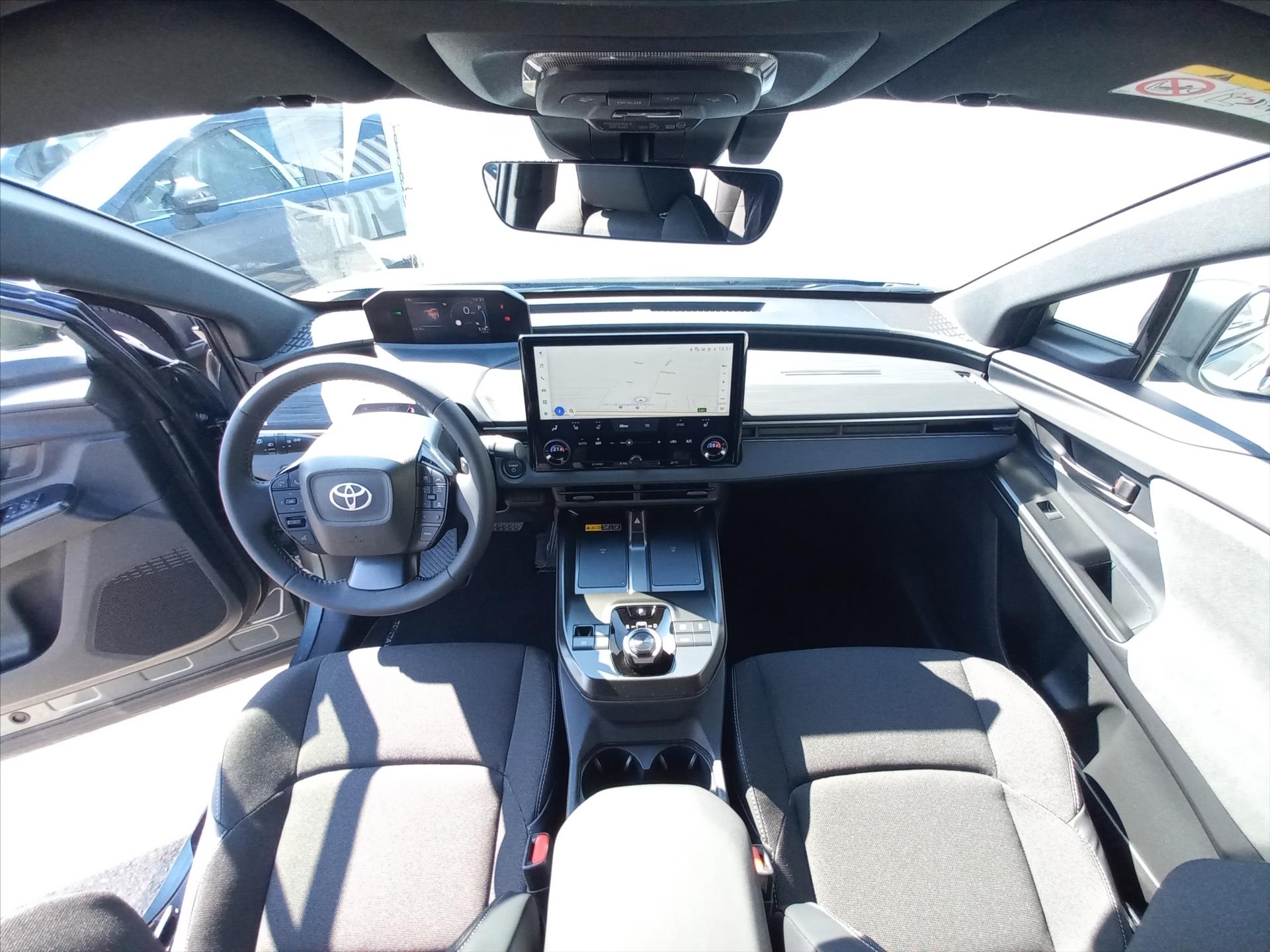 toyota-c-hr-2-0-bev-224k-at-style-dynamic - 9
