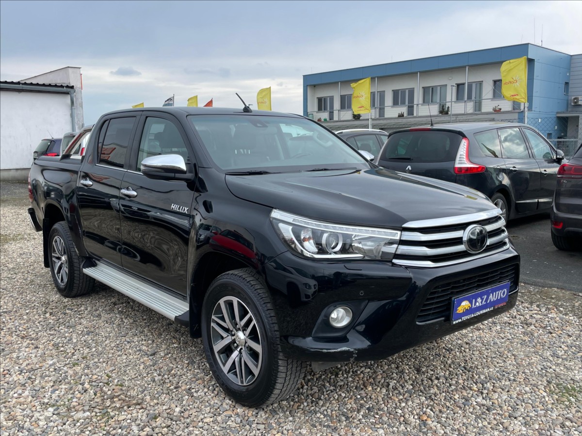 toyota-hilux-2-4-d-4d-automat - 1