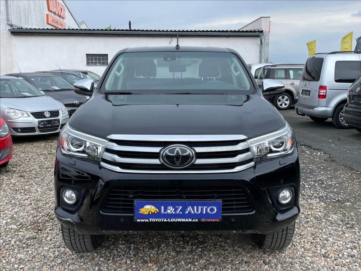 toyota-hilux-2-4-d-4d-automat - 2