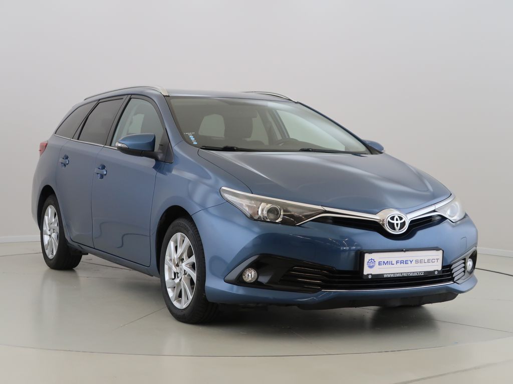 toyota-auris - 2