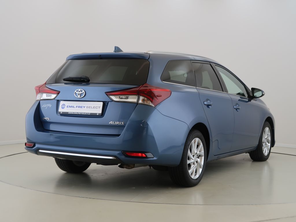 toyota-auris - 4