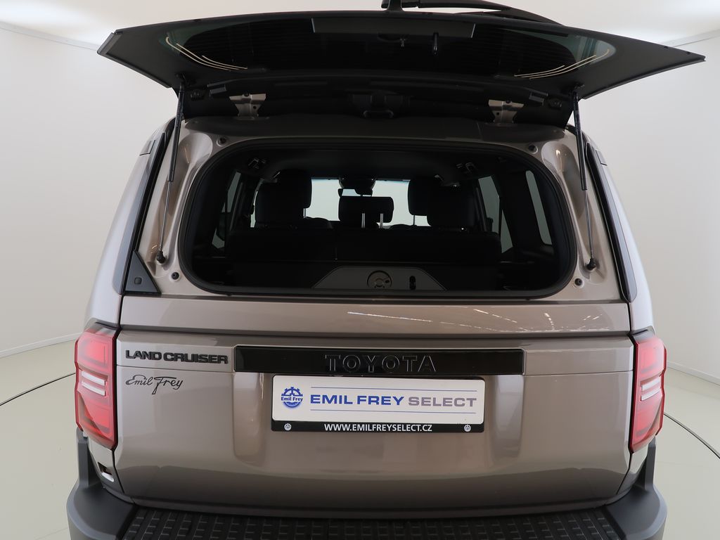toyota-land-cruiser-2-8d-4d-cz-1maj-4x4-invincible - 6