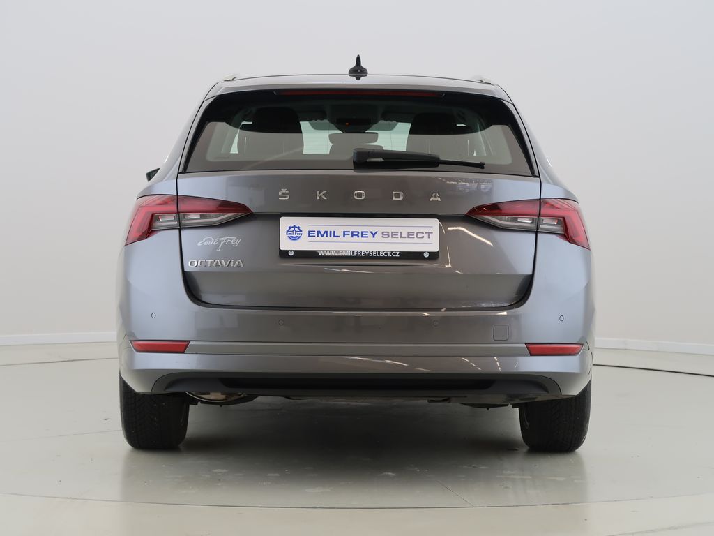 skoda-octavia-2-0tdi-cz-1maj-dph-combi-style - 5