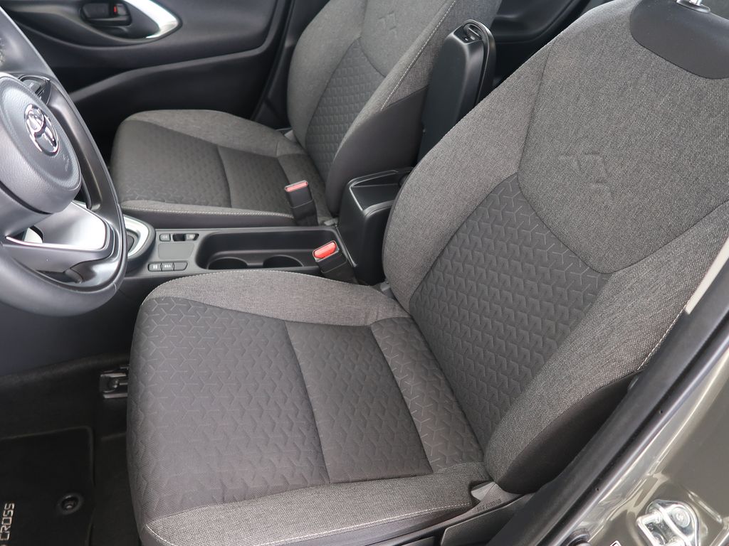 toyota-yaris-cross-1-5vvt-i-cz-1maj-at-comfort - 8