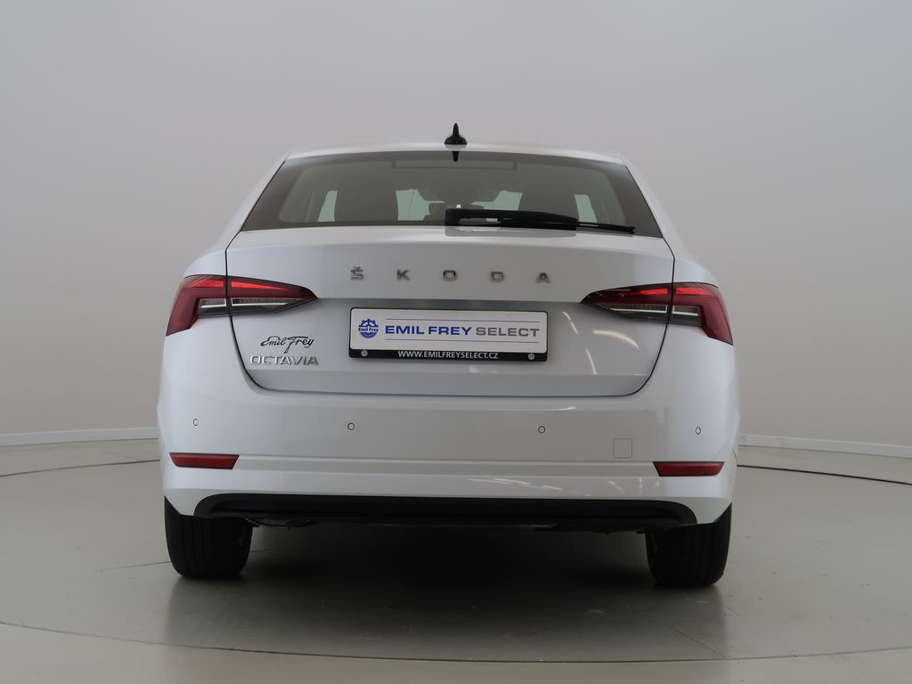 skoda-octavia-2-0tdi-cz-1maj-dph-ambition - 5