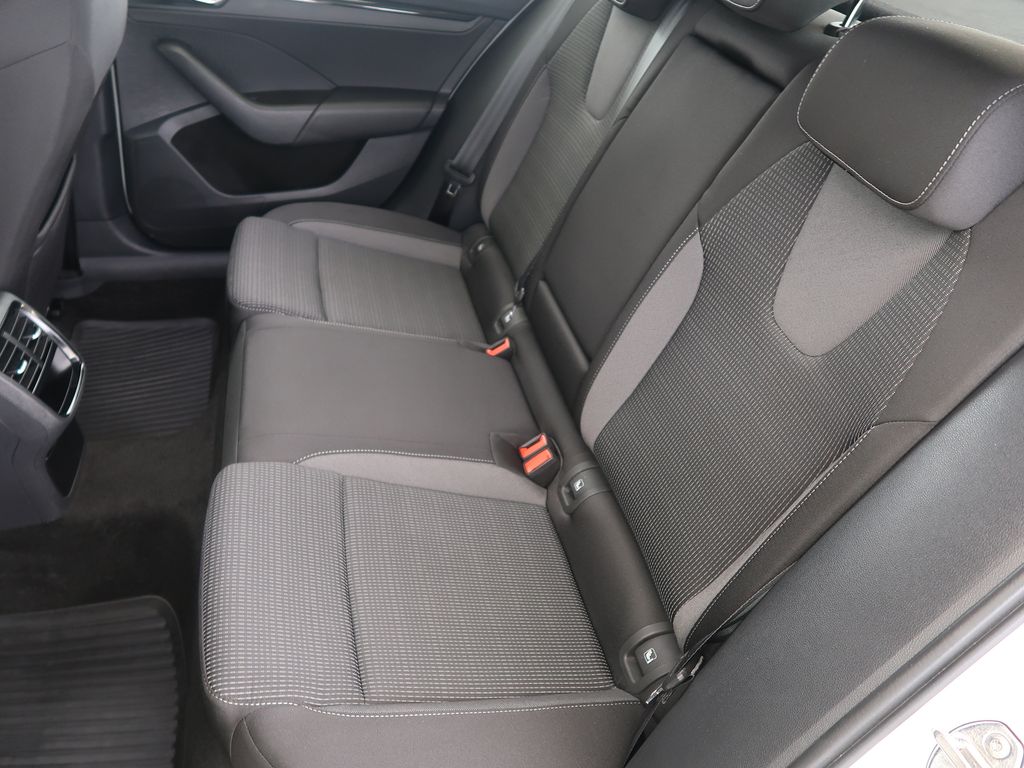 skoda-octavia-2-0tdi-cz-1maj-dph-ambition - 9