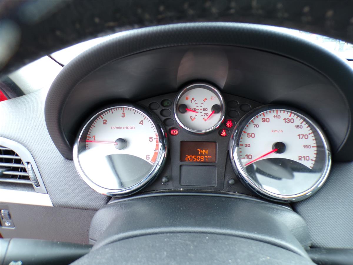 peugeot-207-1-6-hdi-sw - 7