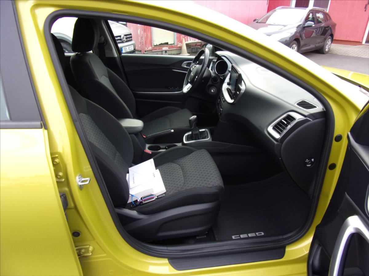 kia-ceed-1-5-t-gdi-sw-spin-1maj-117kw - 8
