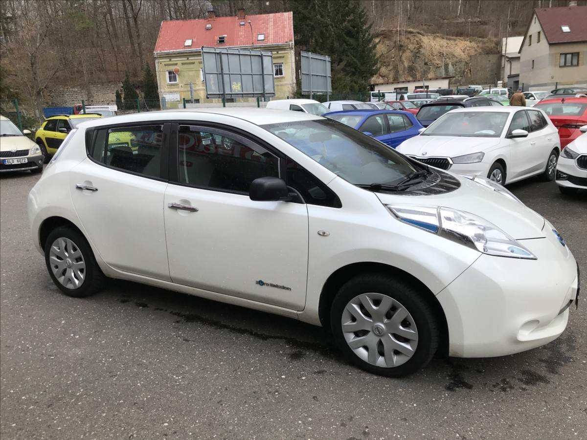 nissan-leaf-0-0-24kw - 3