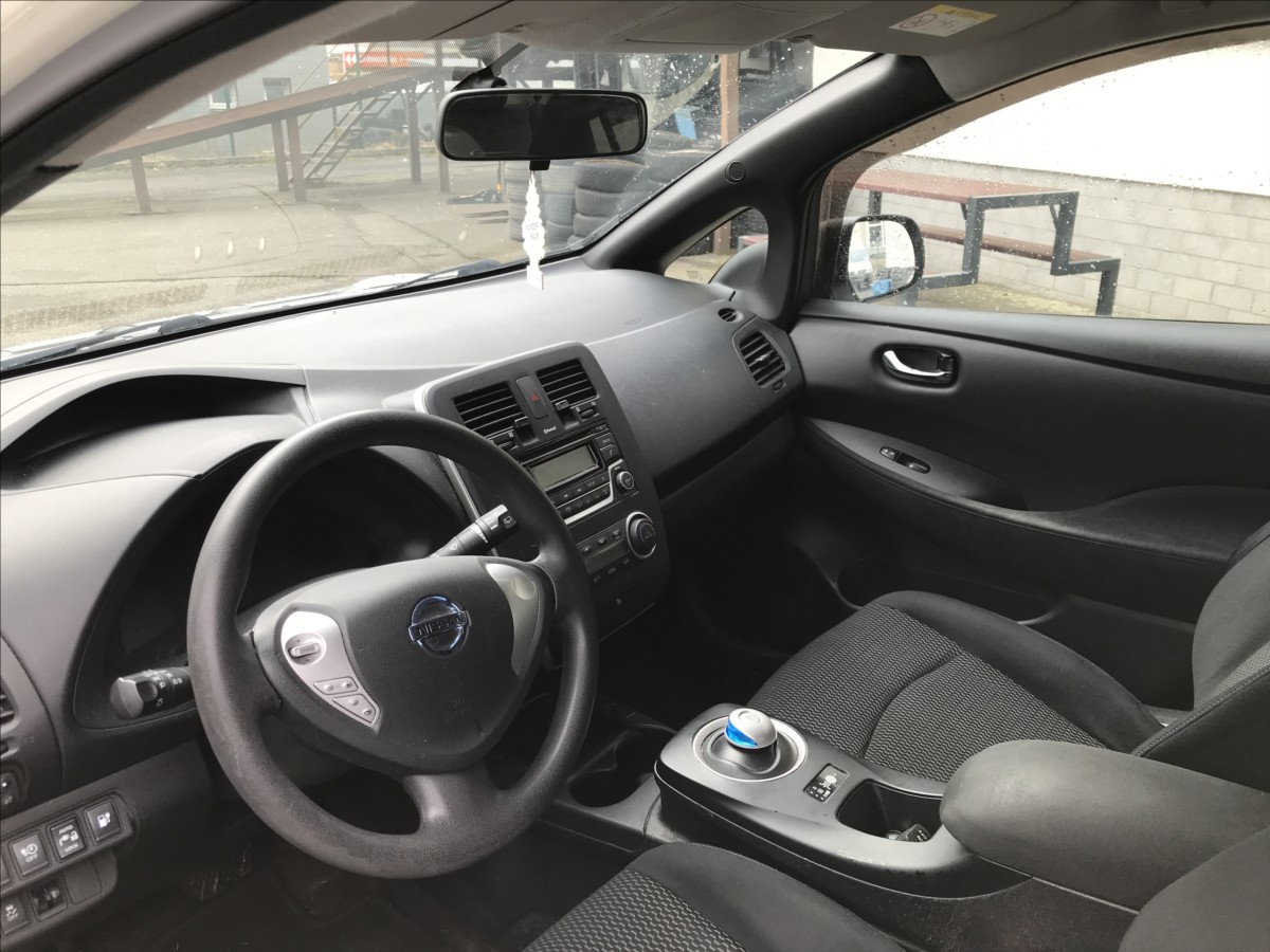 nissan-leaf-0-0-24kw - 6