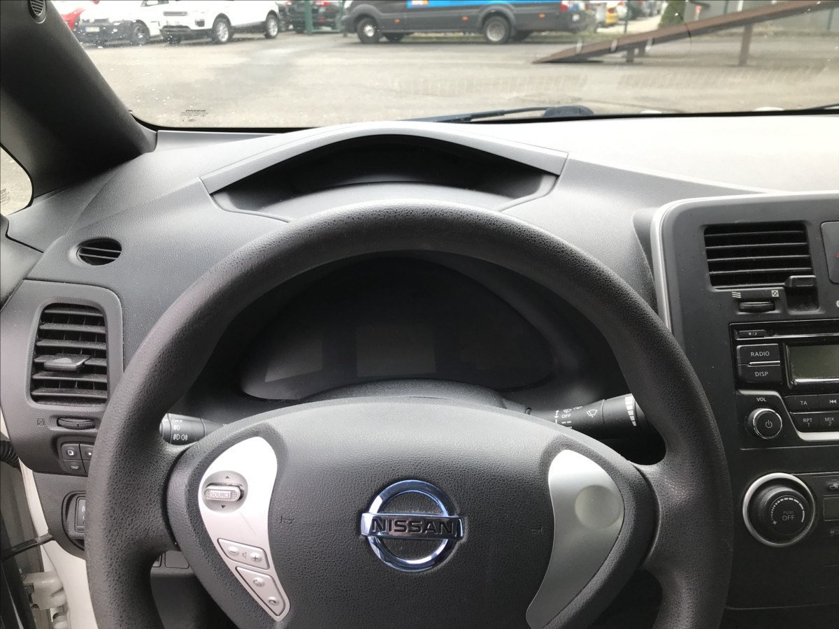 nissan-leaf-0-0-24kw - 8