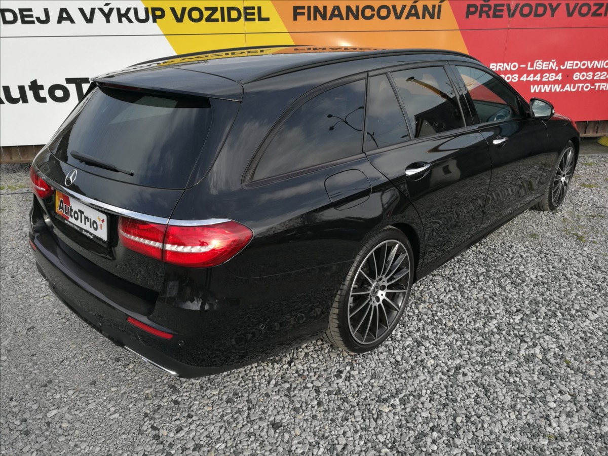 mercedes-benz-tridy-e-300d - 2