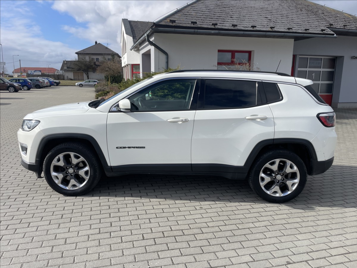 jeep-compass-2-0-crd-103kw-4x4-limited-9automat-bez-koroze - 1