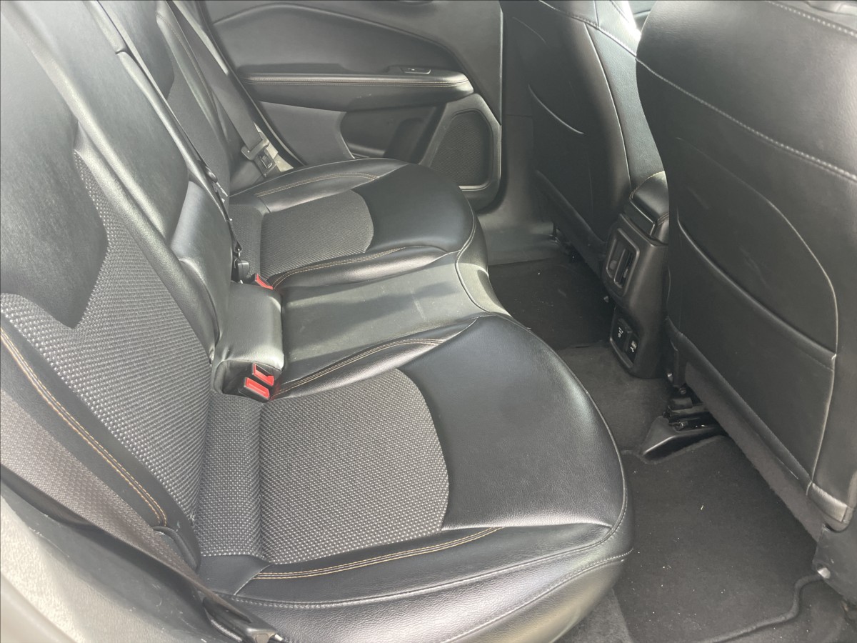 jeep-compass-2-0-crd-103kw-4x4-limited-9automat-bez-koroze - 9