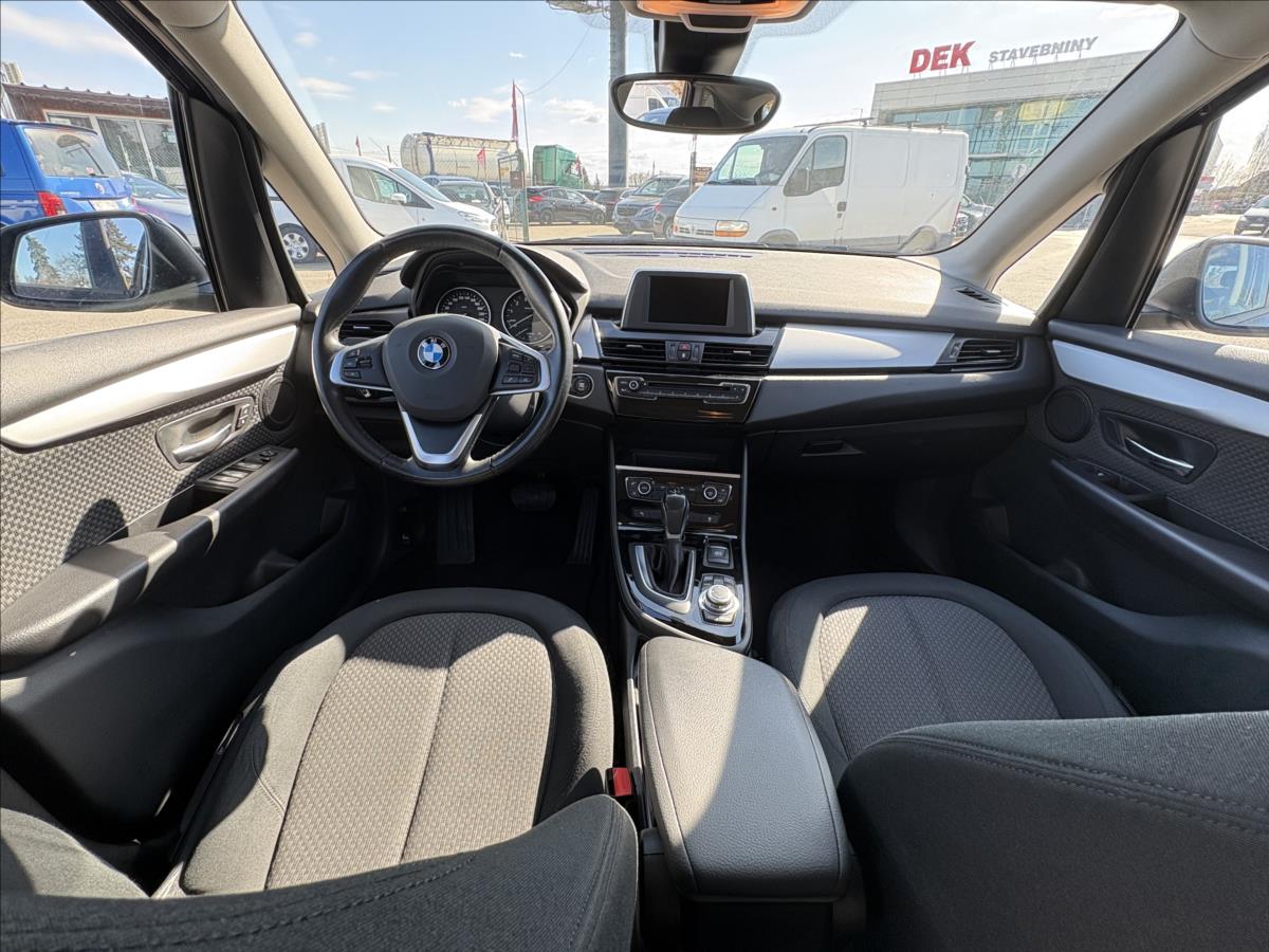 bmw-rada-2-1-5-218i-100kw-at-led-navi-pdc - 9