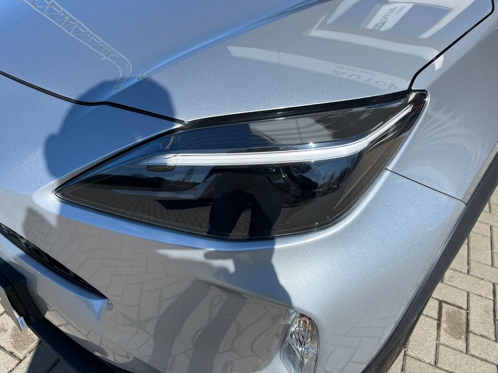 toyota-yaris-cross-1-5-hybrid-e-cvt-4x4-comfort - 9