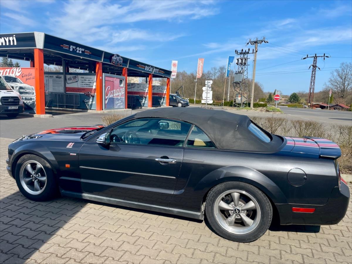 ford-mustang-4-0-i-v6 - 6