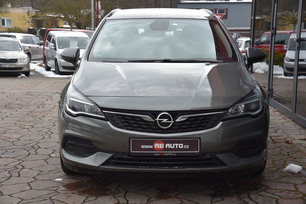 opel-astra-1-2-81-kw-sports-tourer - 1