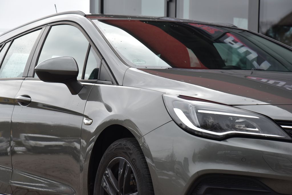 opel-astra-1-2-81-kw-sports-tourer - 5