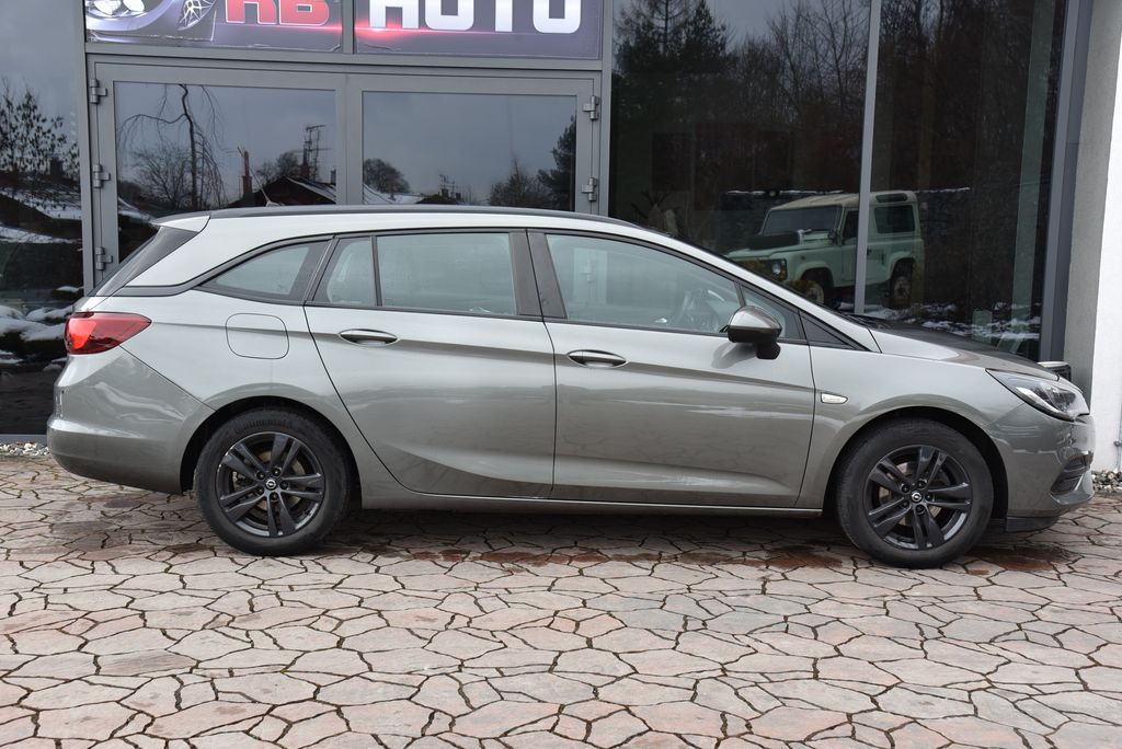 opel-astra-1-2-81-kw-sports-tourer - 6