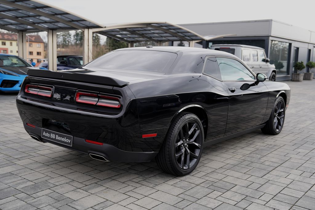dodge-challenger-3-6-v6-automat-kuze-xenony - 5