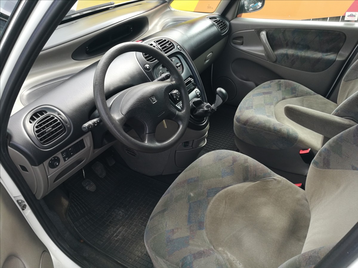 citroen-xsara-1-6-i-picasso - 7