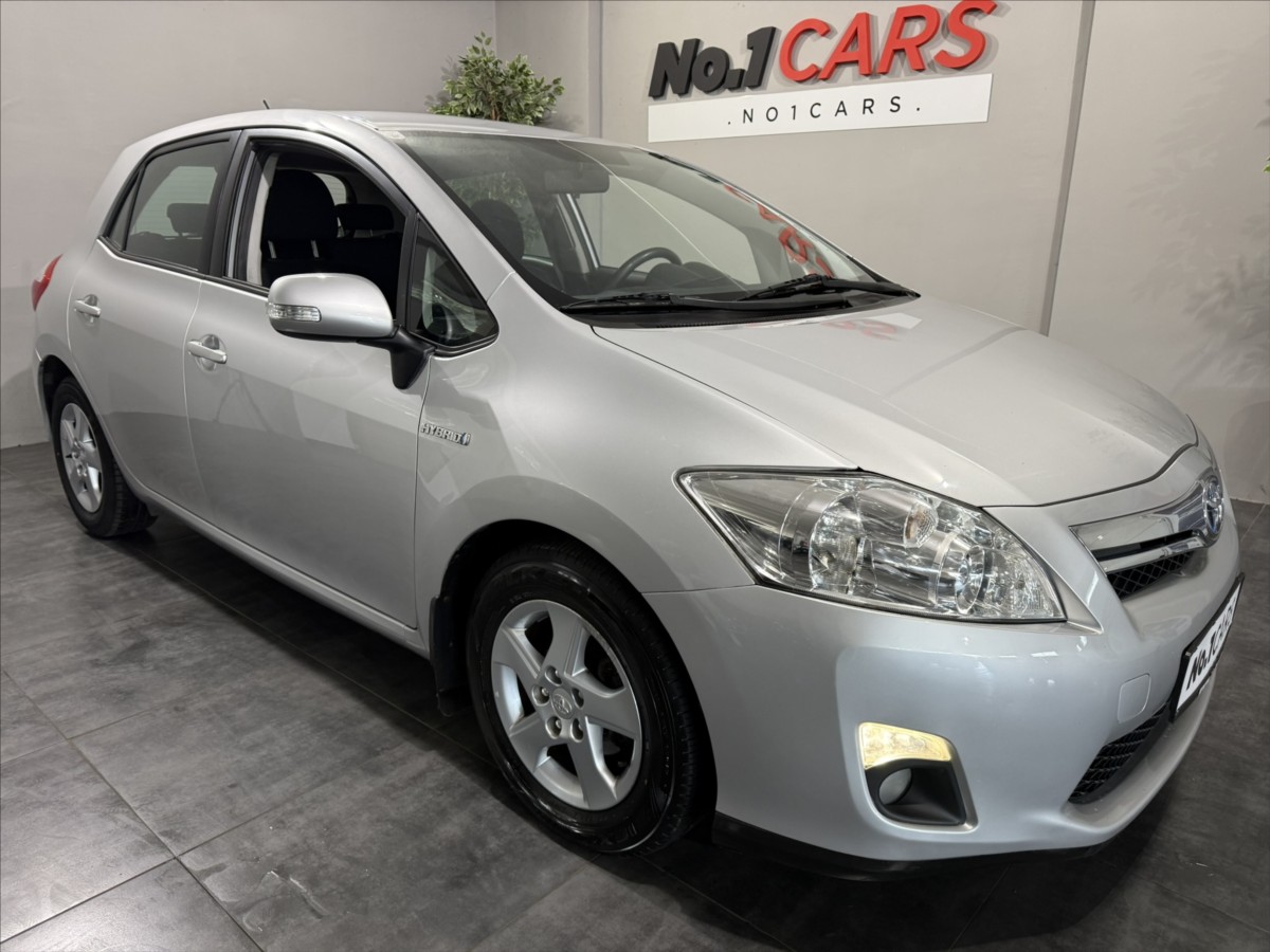 toyota-auris-1-8-hybrid-automat-stk-alu - 1