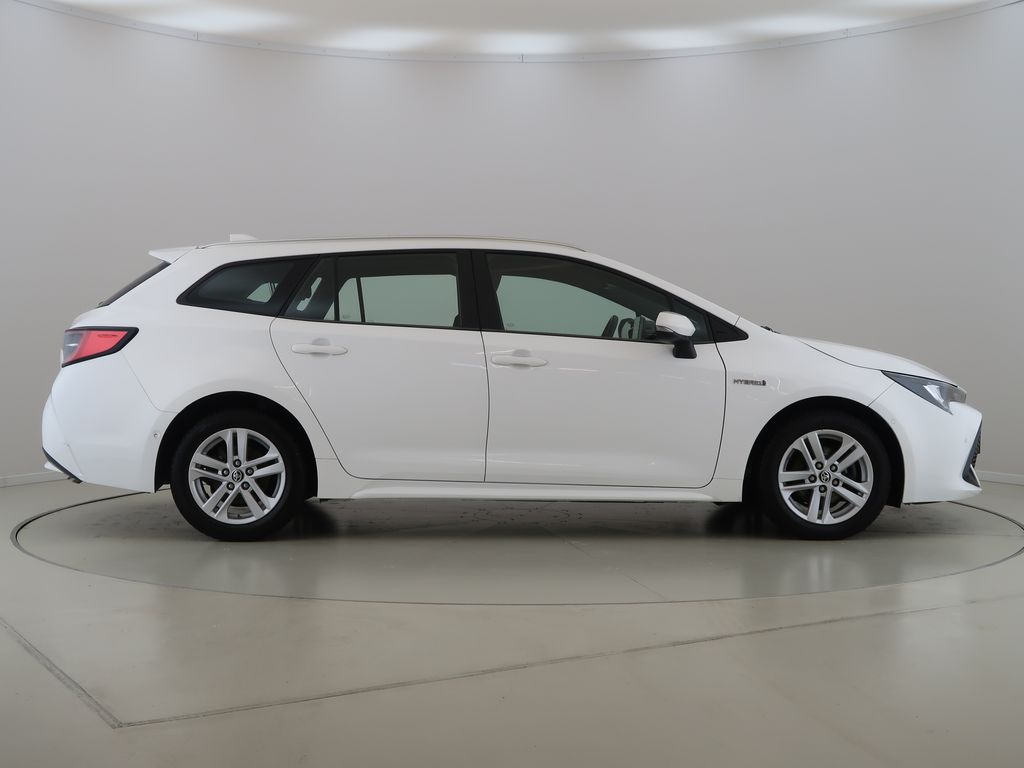 toyota-corolla-1-8hybrid-cz-comforttech - 3