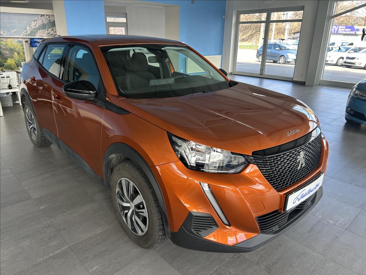 Peugeot 2008 1,2   1.MAJ,ČR,ZÁRUKA 10/2027