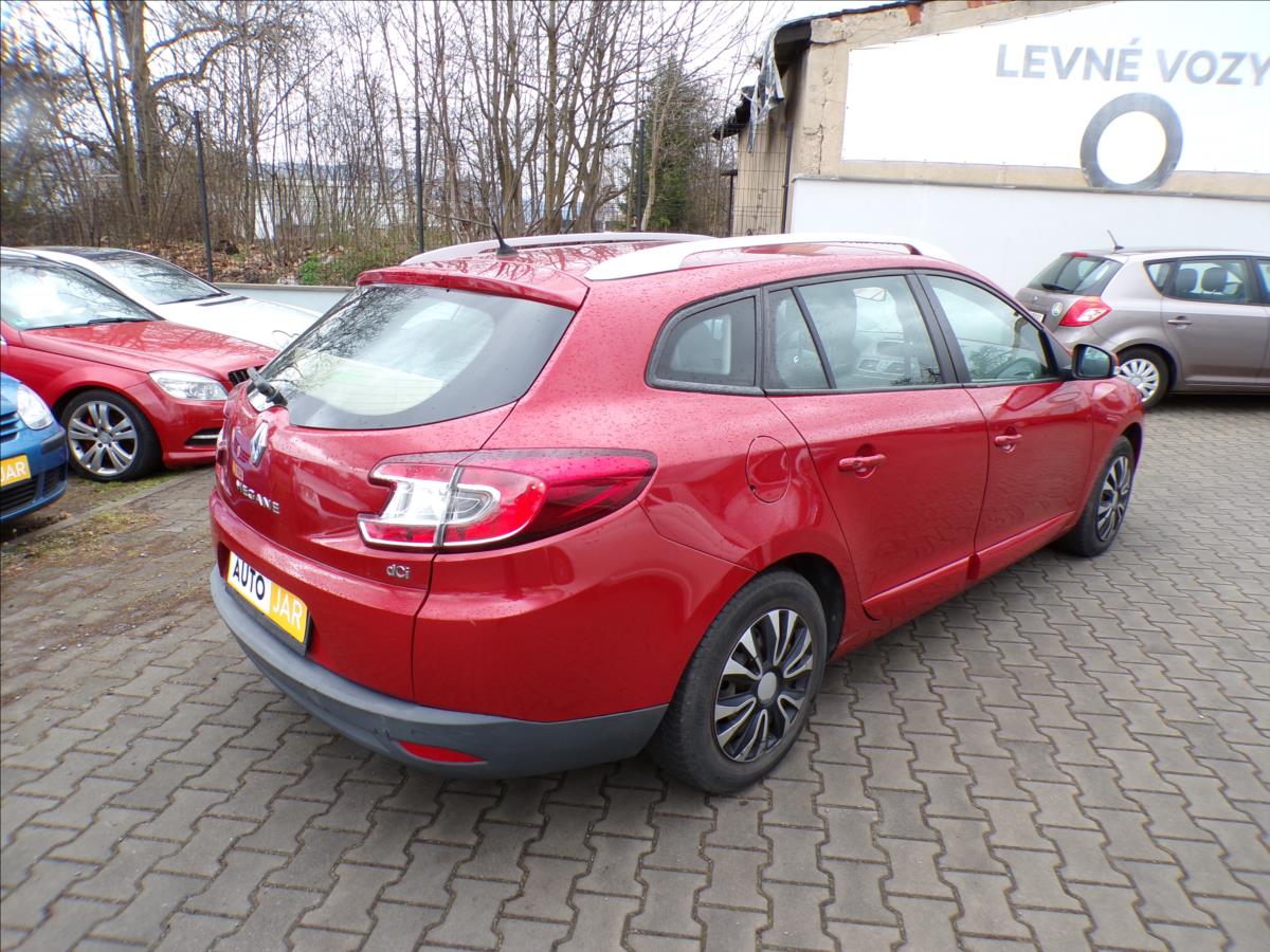 renault-megane-1-5-dci-tempomat-digi-klima - 4