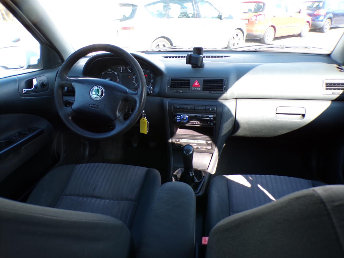 skoda-octavia-1-9-tdi-81kw-digi-klima - 6