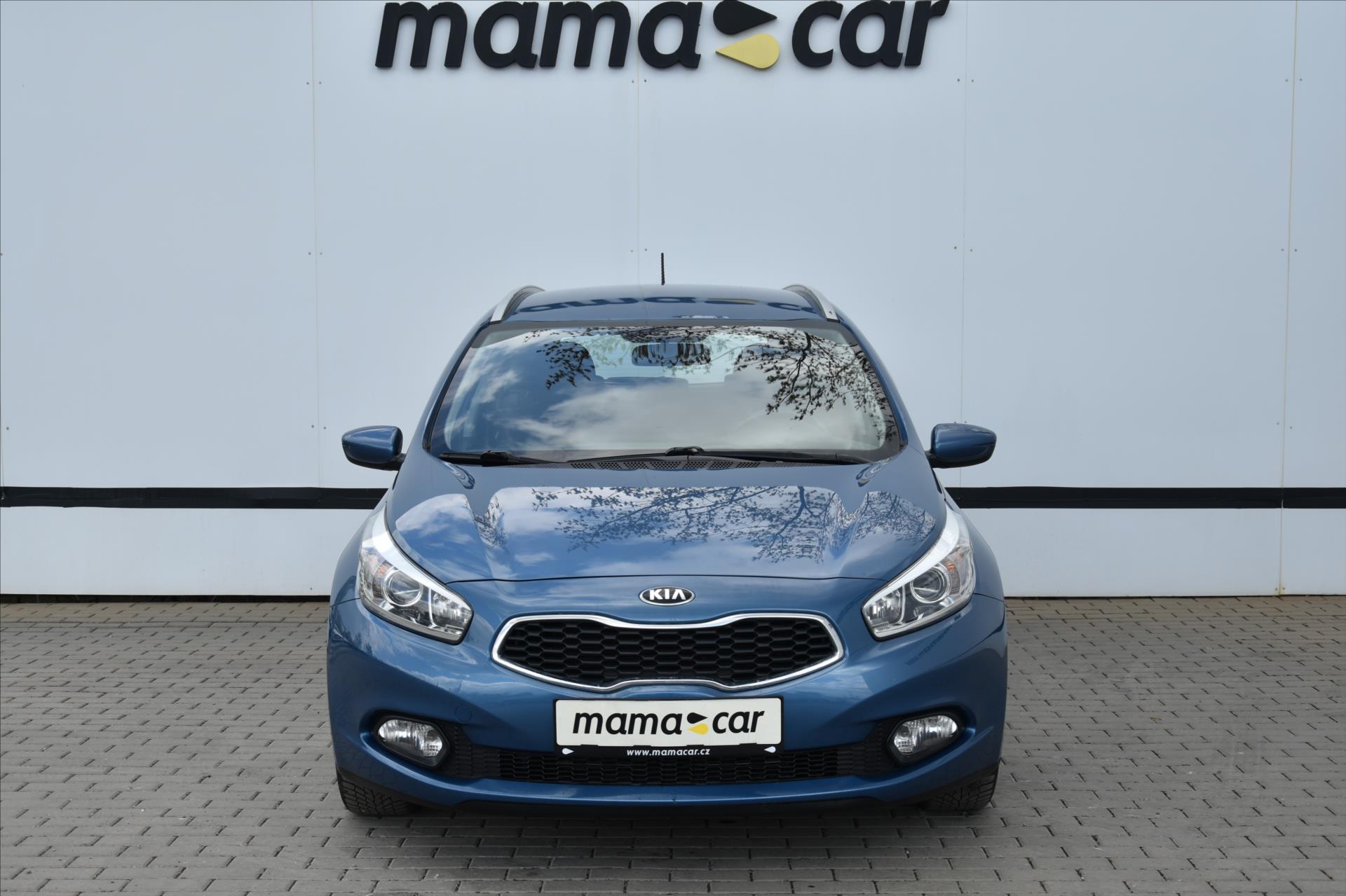 kia-ceed-1-6gdi-99kw-tazne-1-majitel-cr - 1