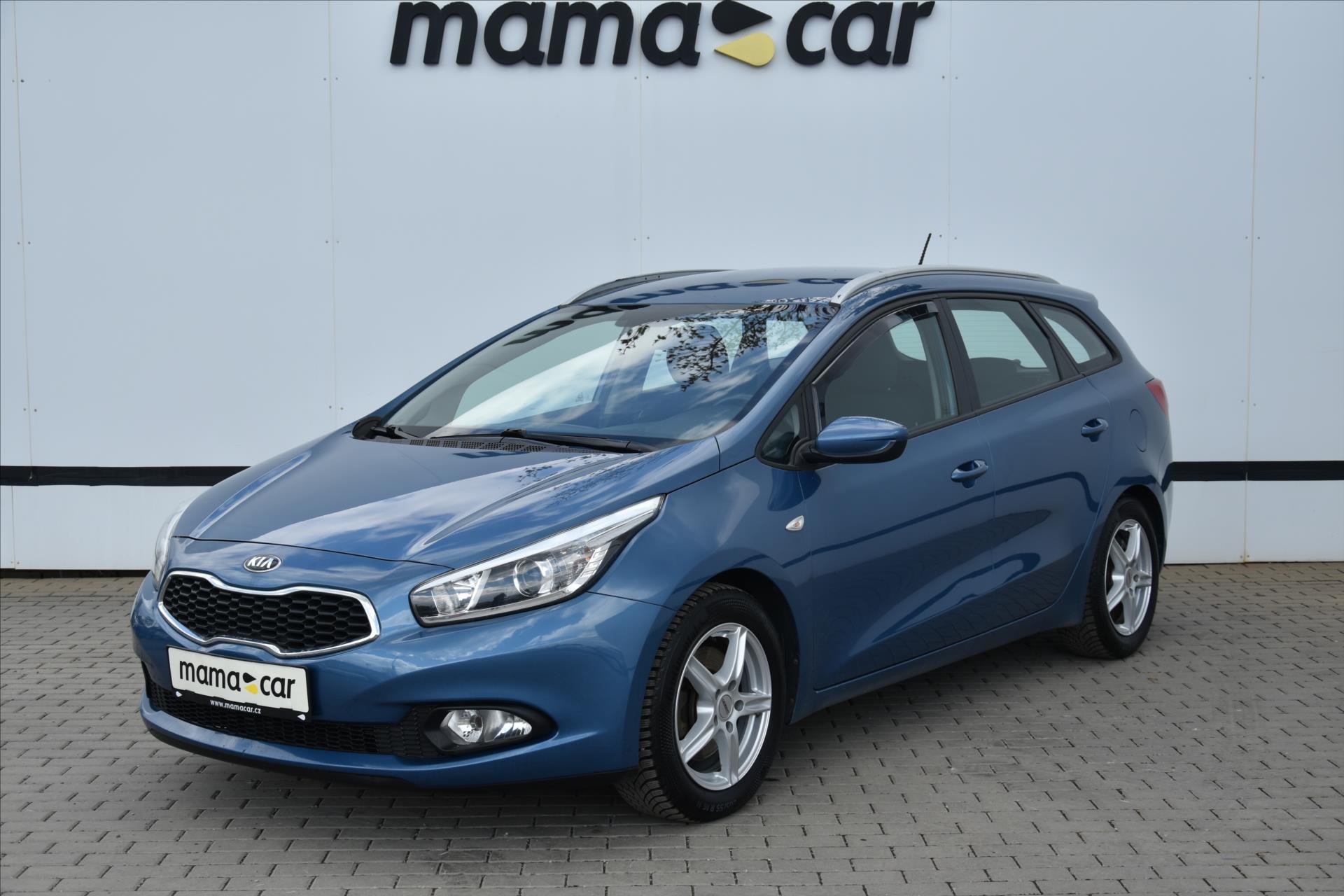 kia-ceed-1-6gdi-99kw-tazne-1-majitel-cr - 2