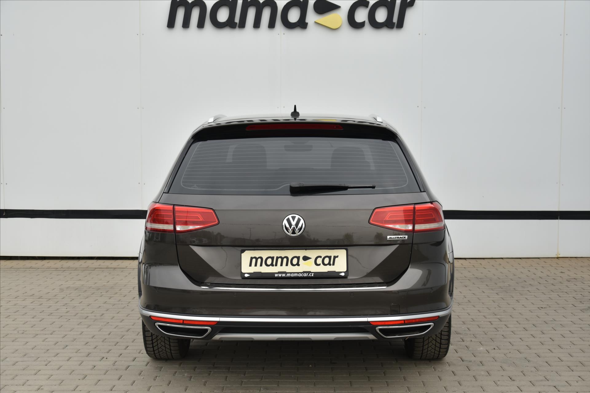 volkswagen-passat-2-0tdi-140kw-4motion-alltrack - 5
