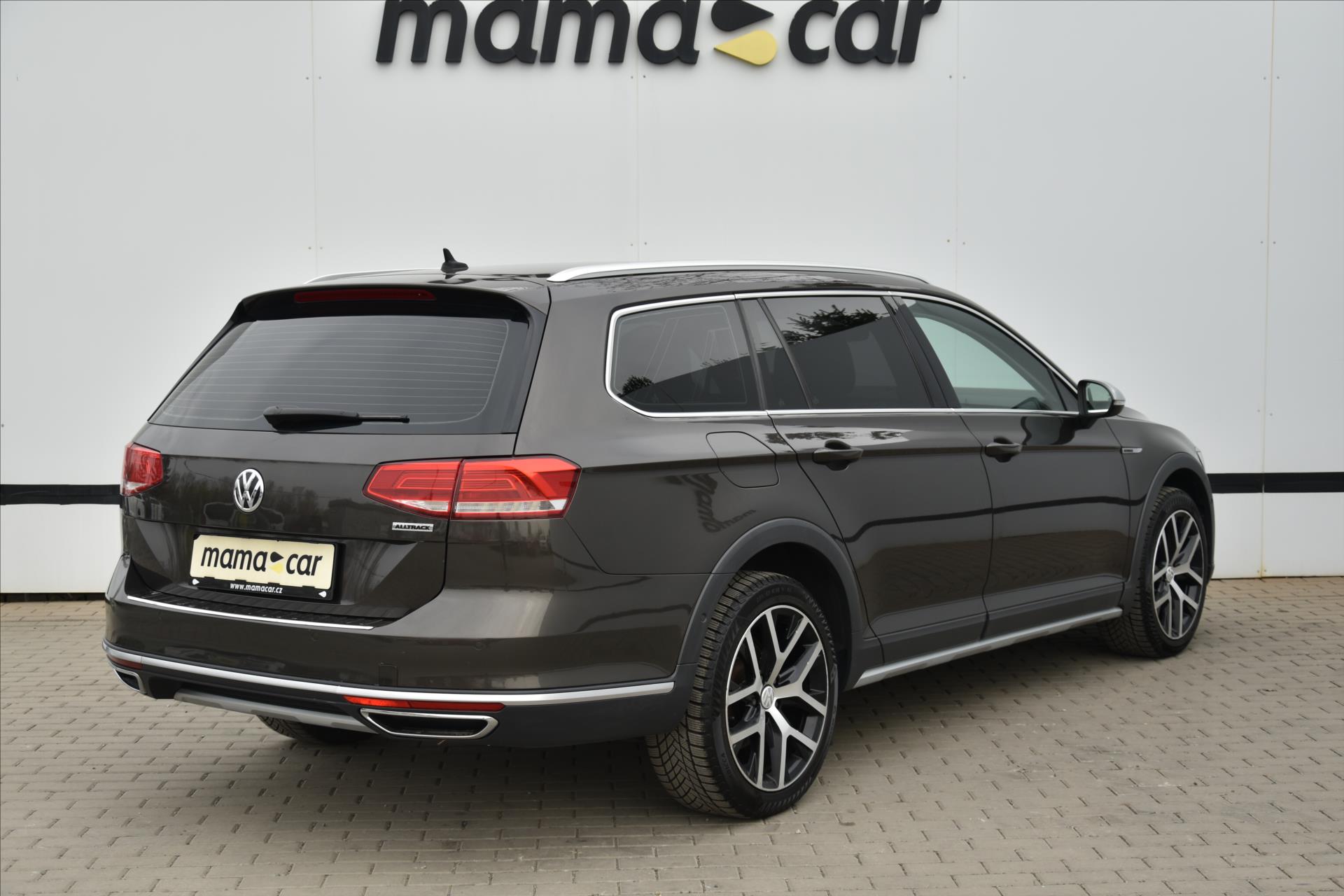 volkswagen-passat-2-0tdi-140kw-4motion-alltrack - 6