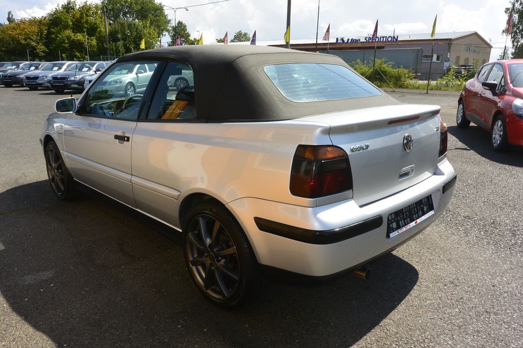 volkswagen-golf-2-0i - 6