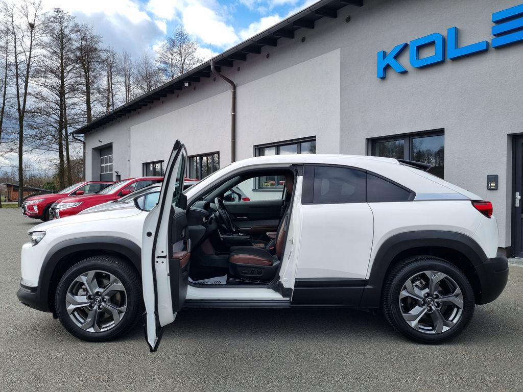 mazda-mx-30-e-skyaktiv-ev-odpocet-dph - 2