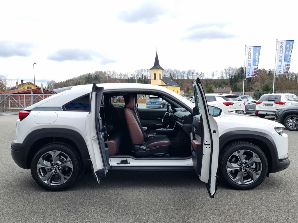 mazda-mx-30-e-skyaktiv-ev-odpocet-dph - 9