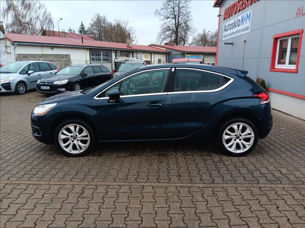 citroen-ds4-1-2 - 1