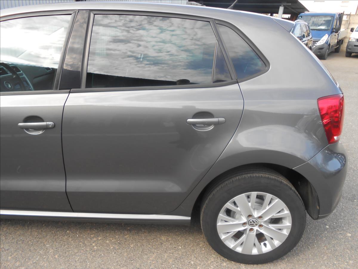 volkswagen-polo-1-2-htp-51kw-life - 8